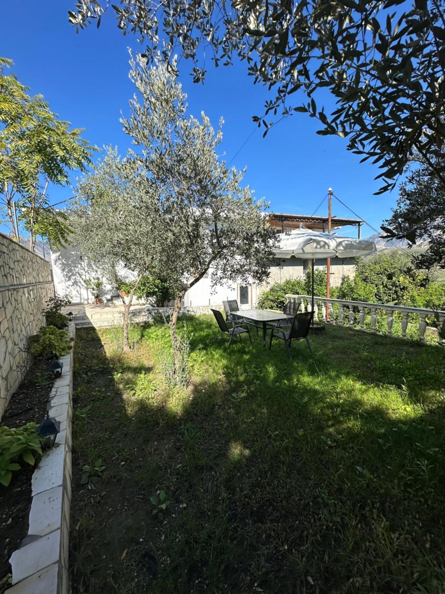 Villa Braho Gjirokaster Bagian luar foto