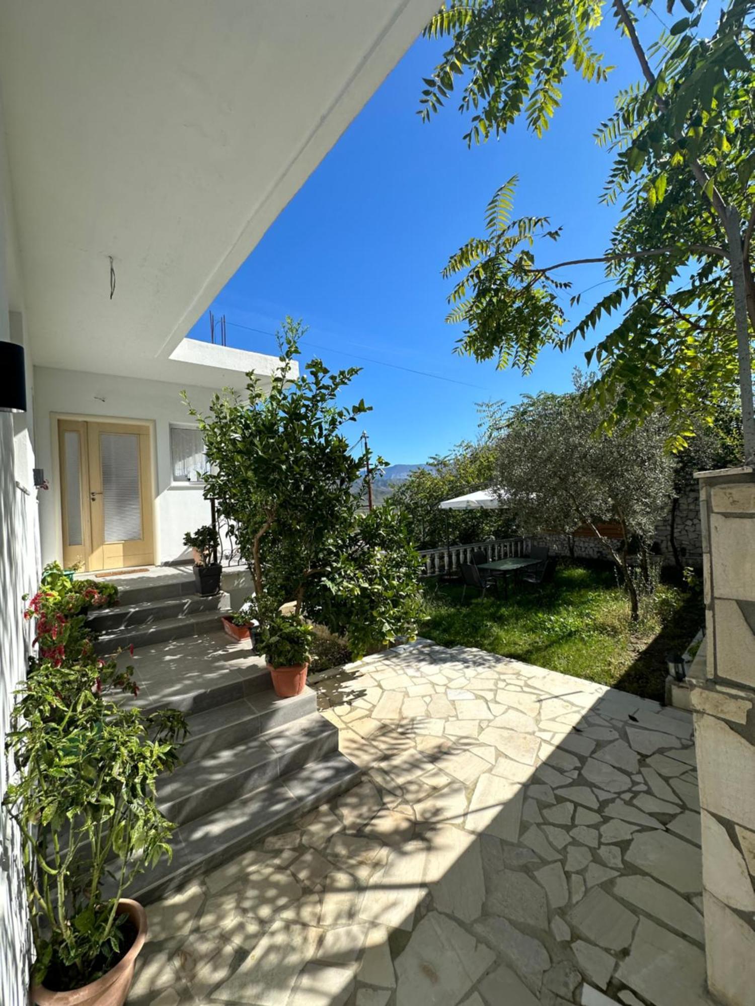 Villa Braho Gjirokaster Bagian luar foto
