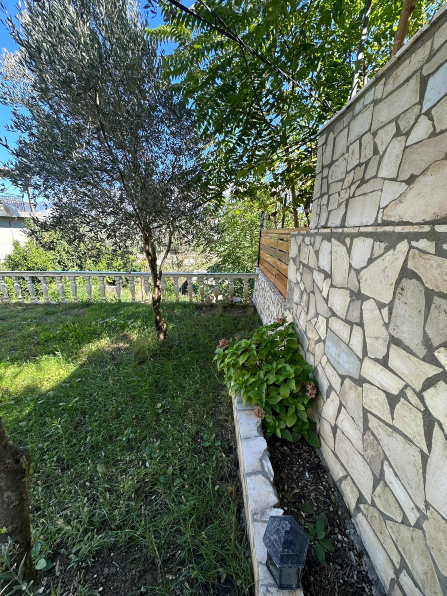 Villa Braho Gjirokaster Bagian luar foto