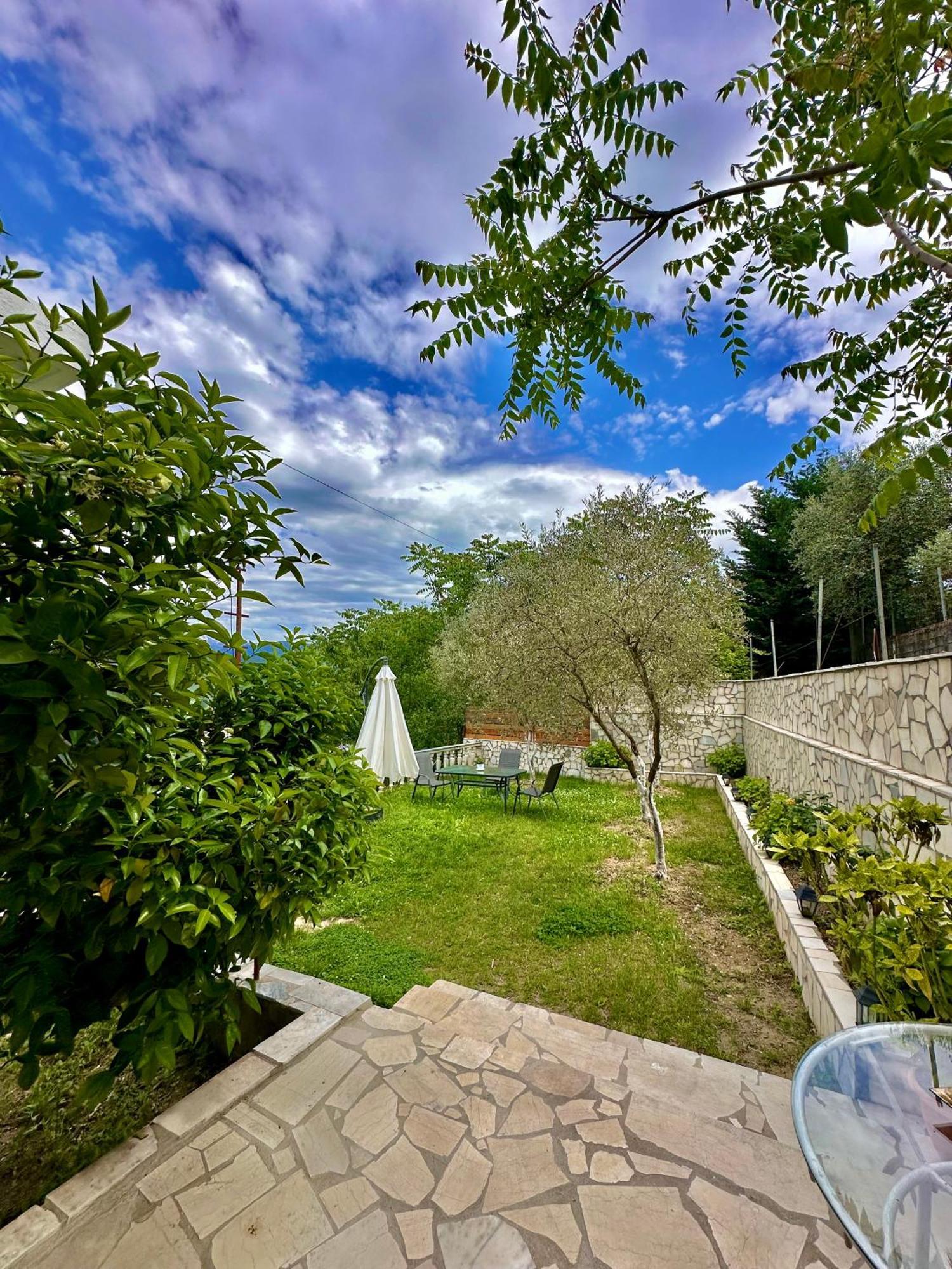 Villa Braho Gjirokaster Bagian luar foto